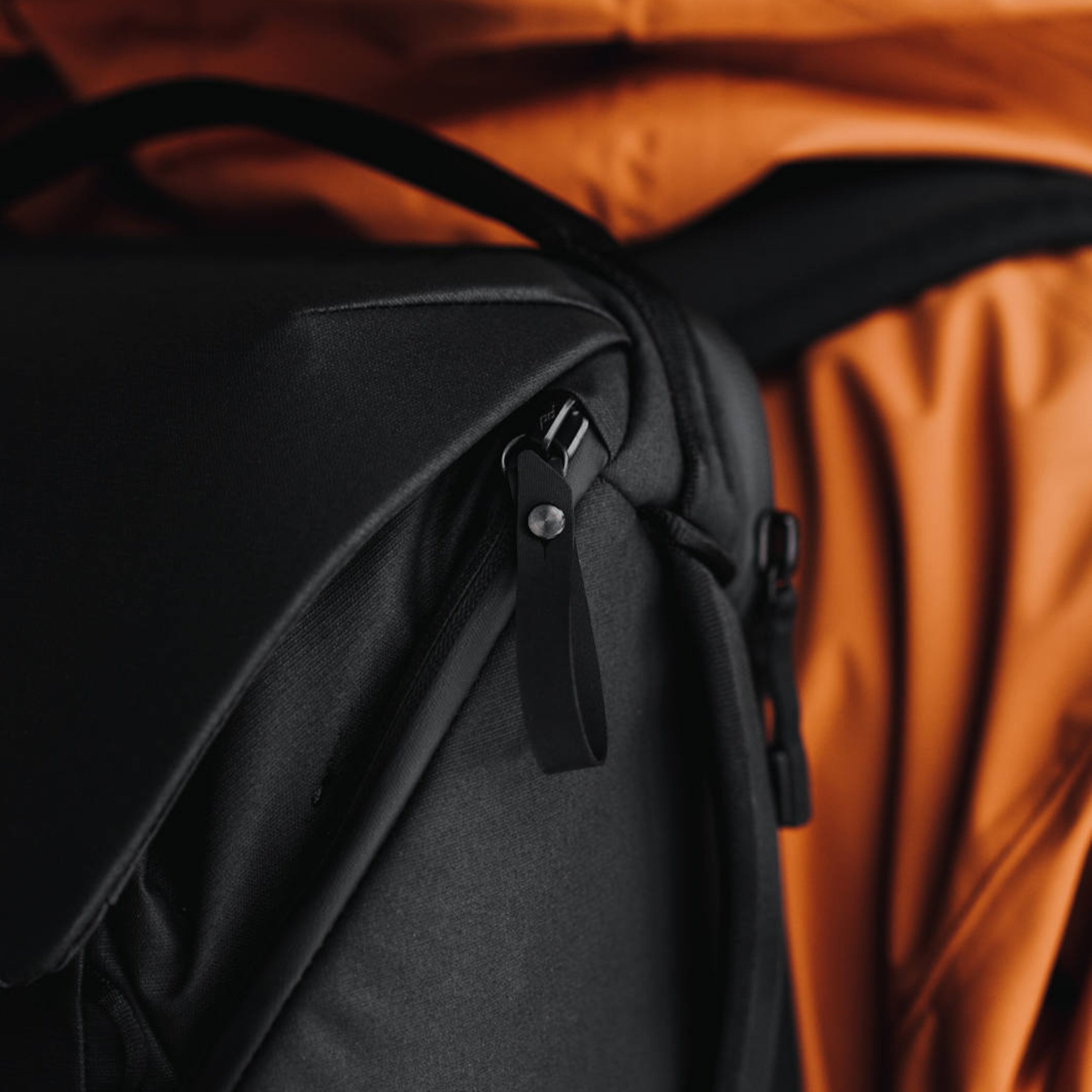 Peak Design Everyday Backpack 20L Charcoal - ryggsäck i alla väder